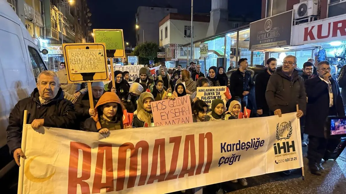 İskenderun Ramazan’a Işıklarla “Merhaba” Dedi