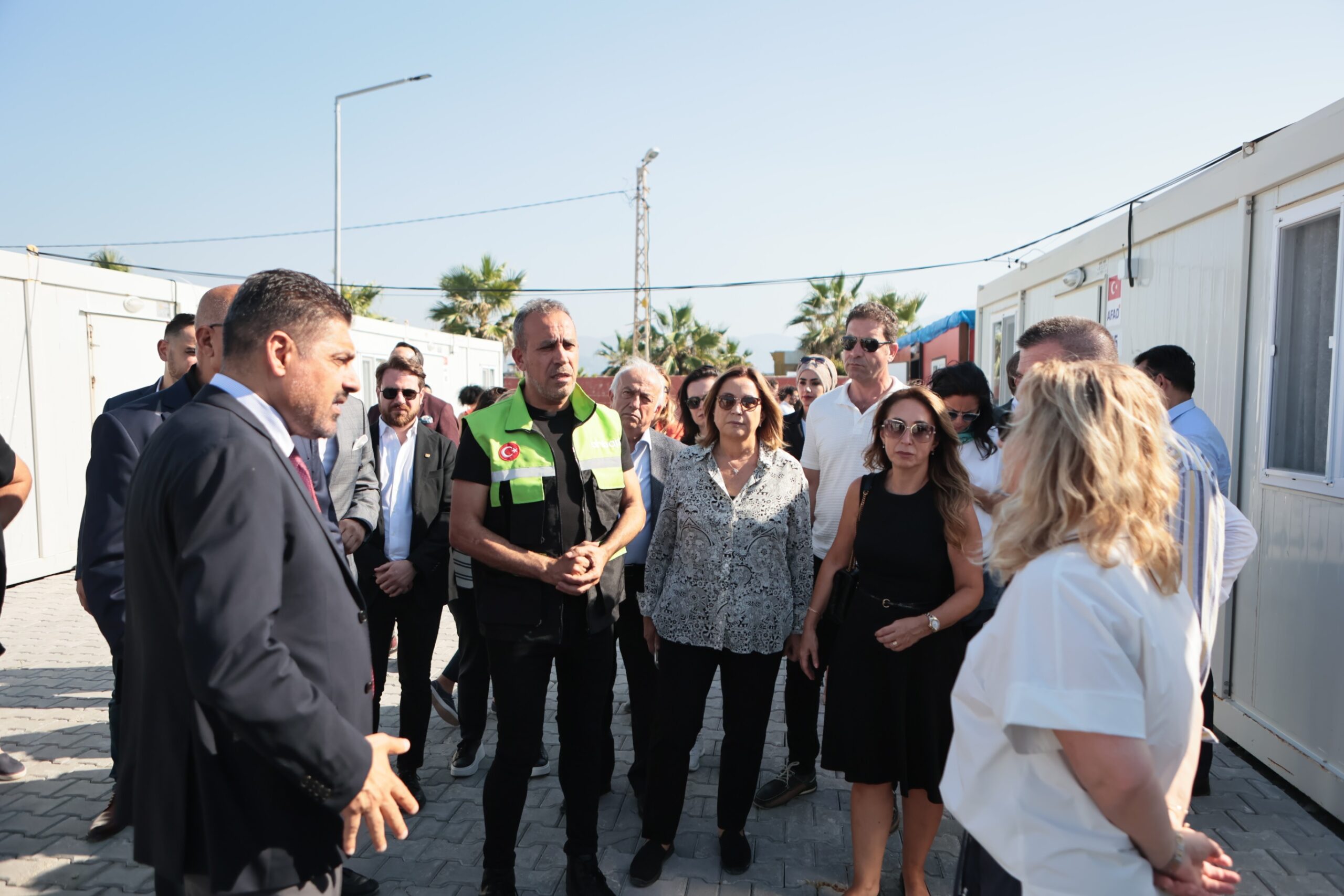 Deprem bölgesinde örnek dayanışma