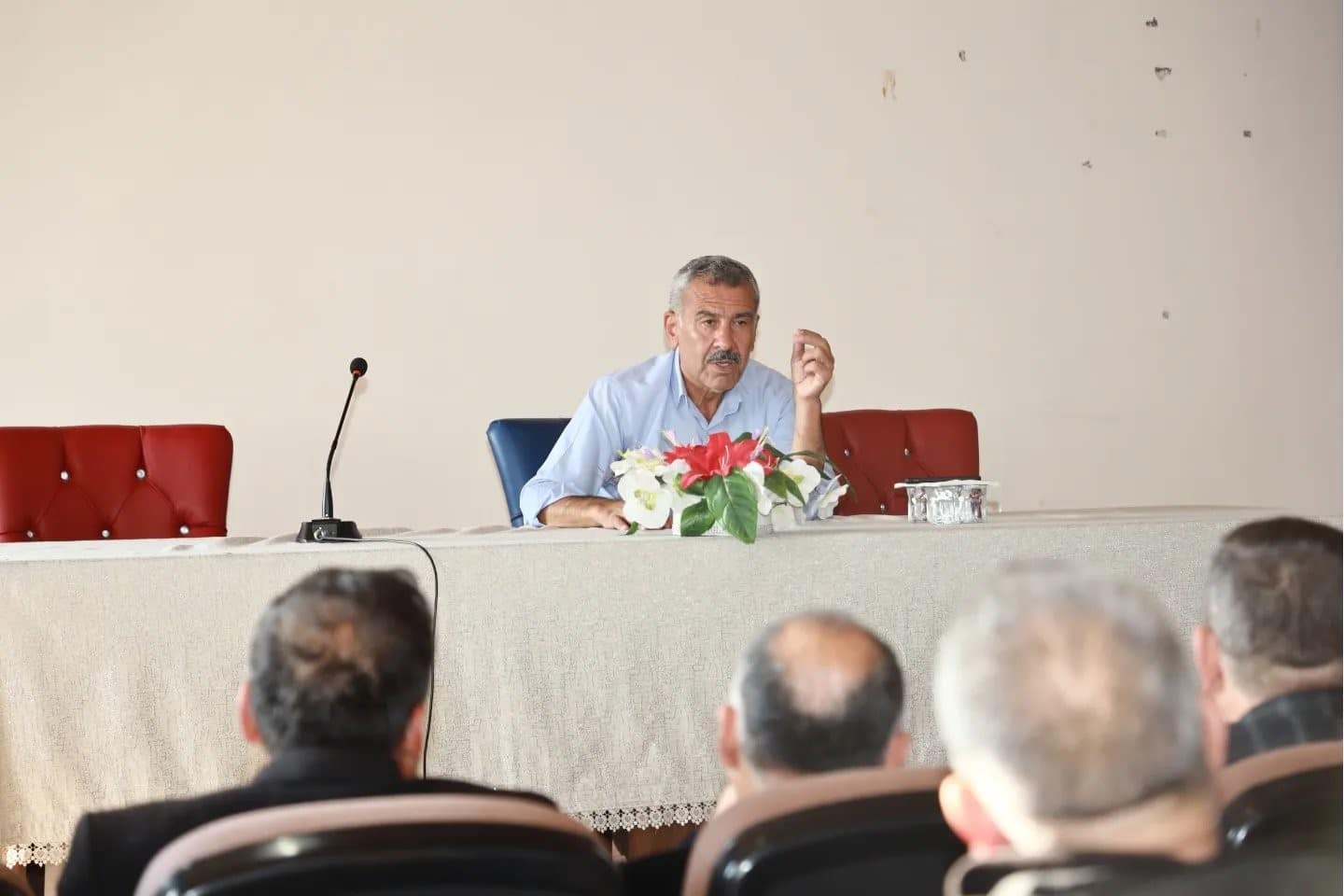 BAŞKAN KARATAŞ, MUHTARLARLA BİR ARAYA GELDİ