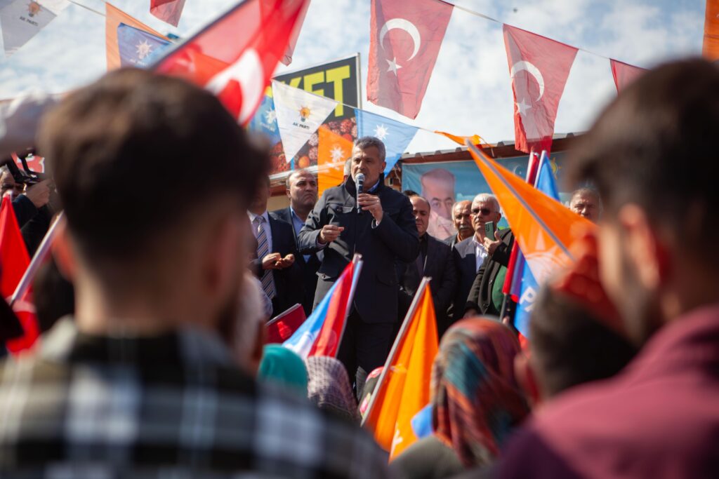 ÖNTÜRK: YOLUMUZ HİZMET, YOLDAŞIMIZ MİLLETTİR