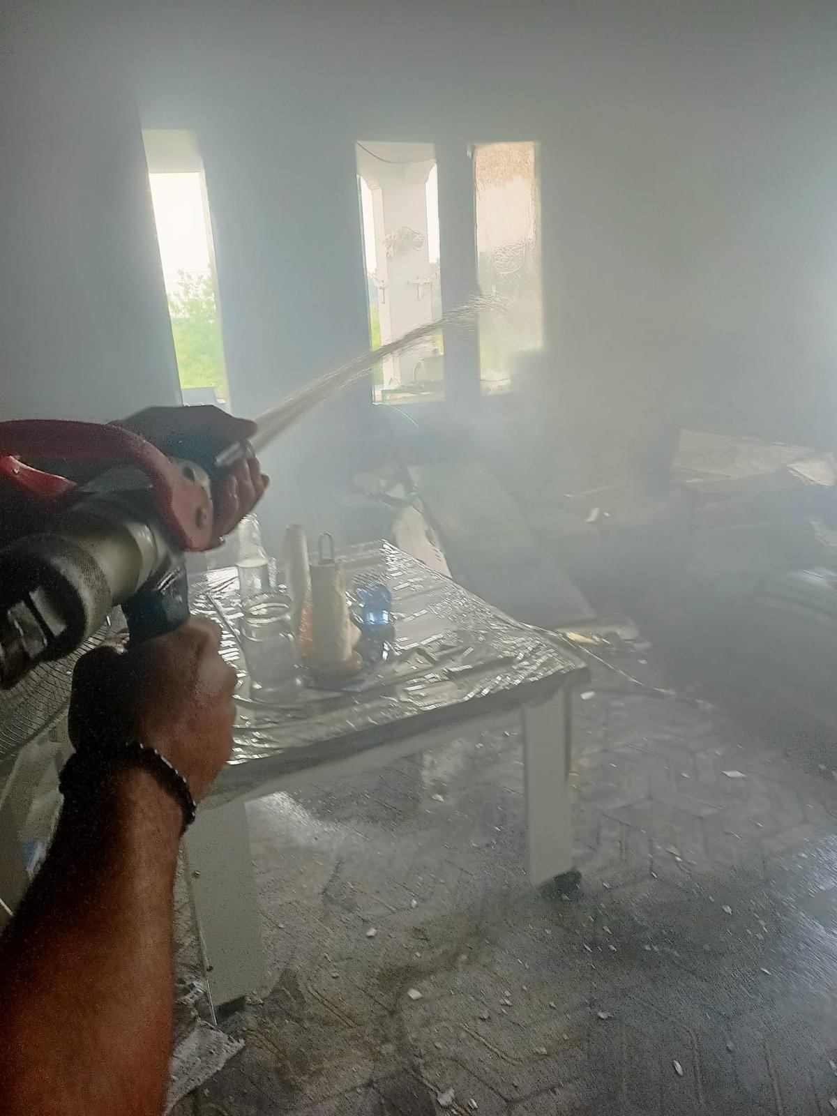 BELEN'DE ÇIKAN EV YANGINI SÖNDÜRÜLDÜ