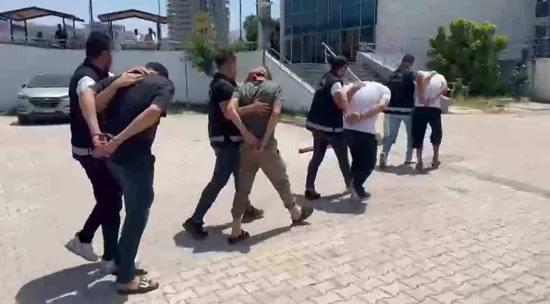 HATAY'DA ÇEŞİTLİ SUÇLARDAN ARANAN 3 ŞAHIS TUTUKLANDI
