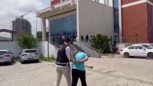İSKENDERUN'DA YAĞMA VE TEHDİT OLAYININ ŞÜPHELİSİ TUTUKLANDI