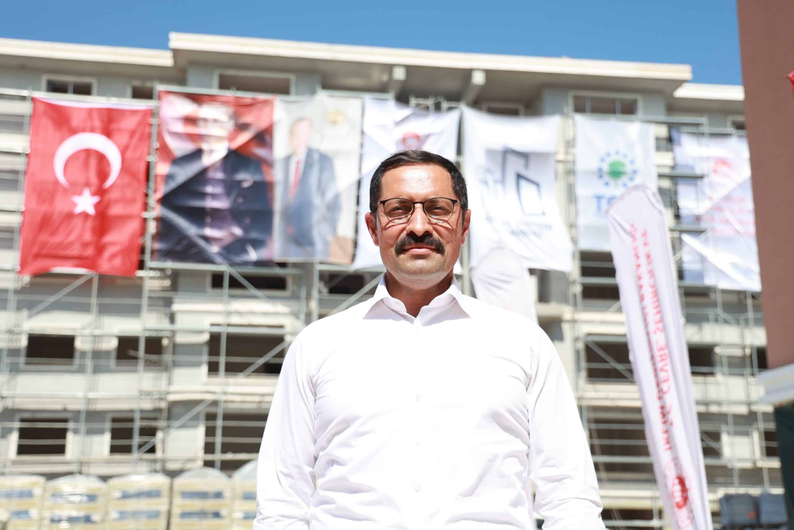 ONLARCA İNSANA MEZAR OLAN 600 KONUTLAR, 22 METREYİ BULAN FORE KAZIKLARLA ADETA 5 AYDA YENİDEN İNŞA EDİLDİ