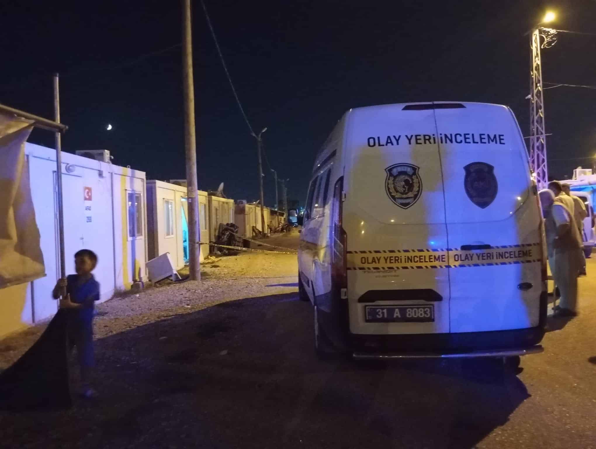 YAŞLI ADAM YAŞADIĞI KONTEYNERDE ÖLÜ BULUNDU